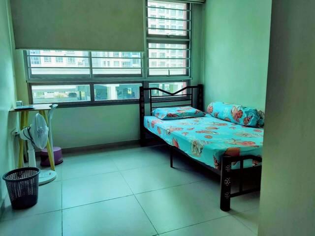 Room for rent
