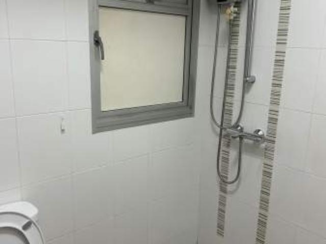 Apartment for rent in Macpherson