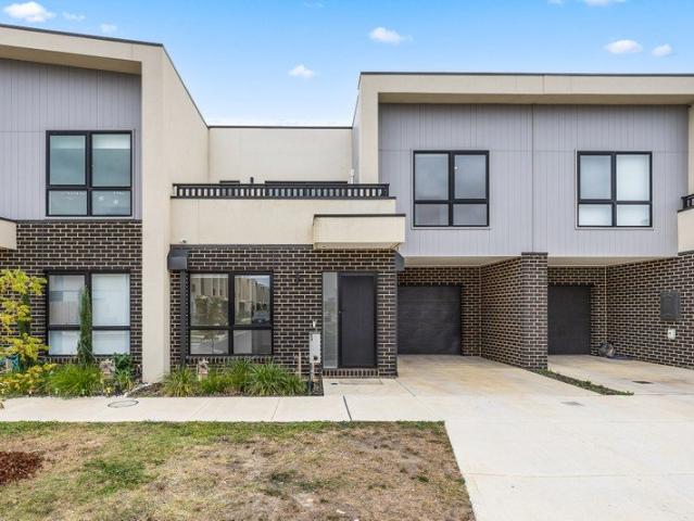 Townhouse for rent in Evans Park, Melbourne