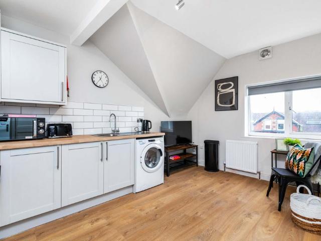 Apartment for rent in Beckett Park, Headingley