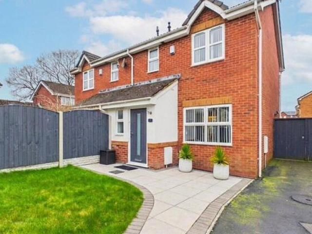 House for sale in Roby Mill, Lancashire