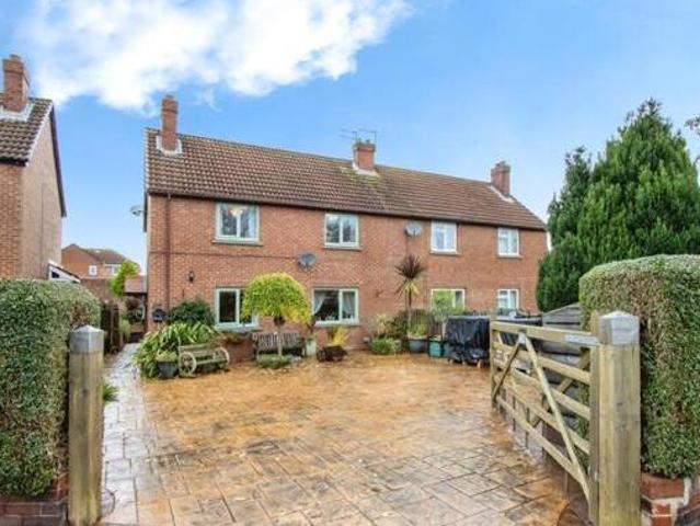 House for sale in Ossett, West Yorkshire