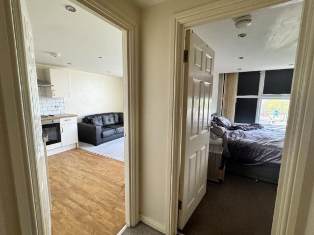 Apartment for rent in Pontefract, Grove Town