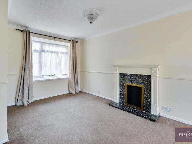 House for rent in Tattenham Corner, Red Hill