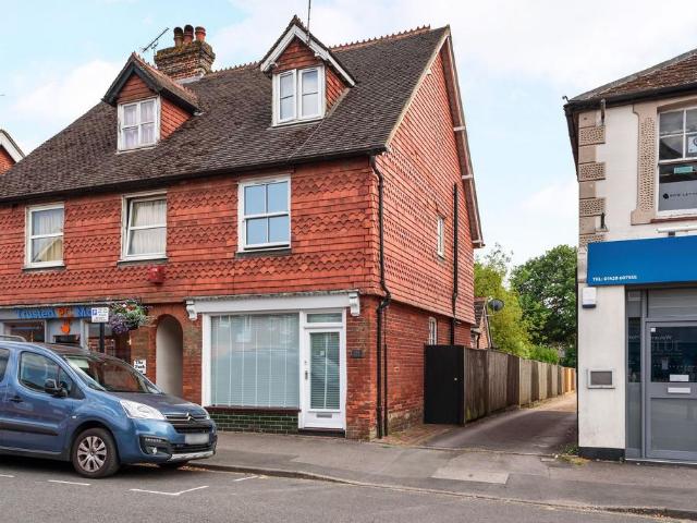 House for rent in Kingswood Firs, East Hampshire
