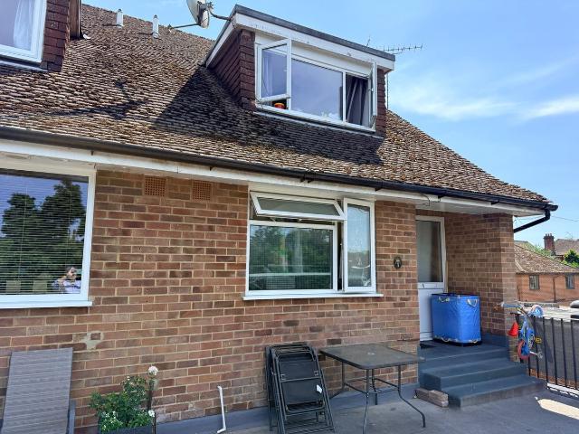 House for rent in Kingswood Firs, Bolton Low Houses