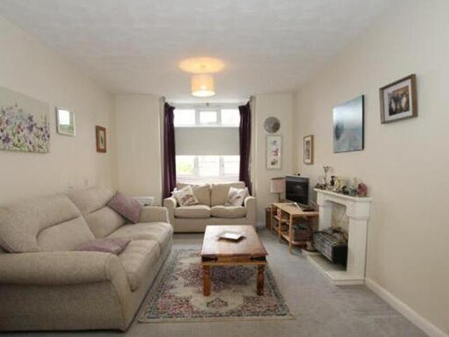 House for sale in Fole, Surrey