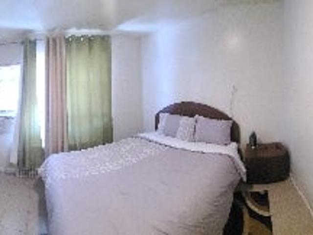 Room for rent in The Bronx, Arverne