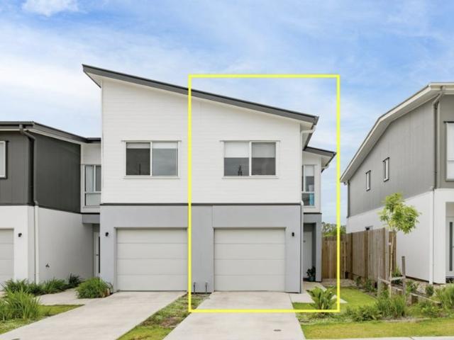 Townhouse for sale in Toombul, Queensland