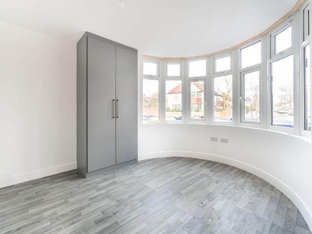 Studio for rent in Harrow Weald, Greater London
