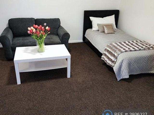 House for rent in Pinner, Greater London
