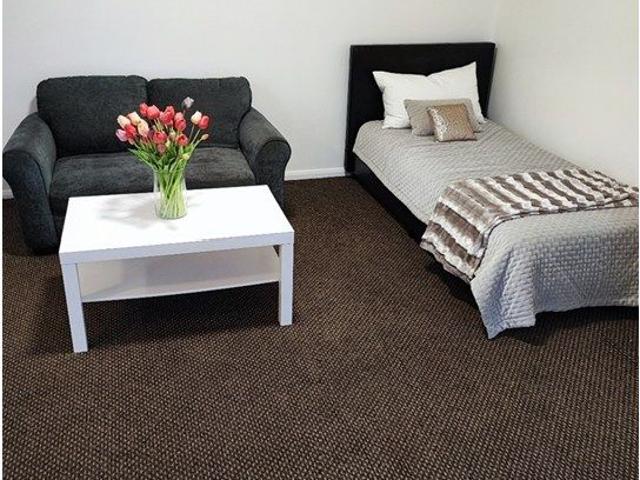 Studio for rent in Pinner, Isle Of Man