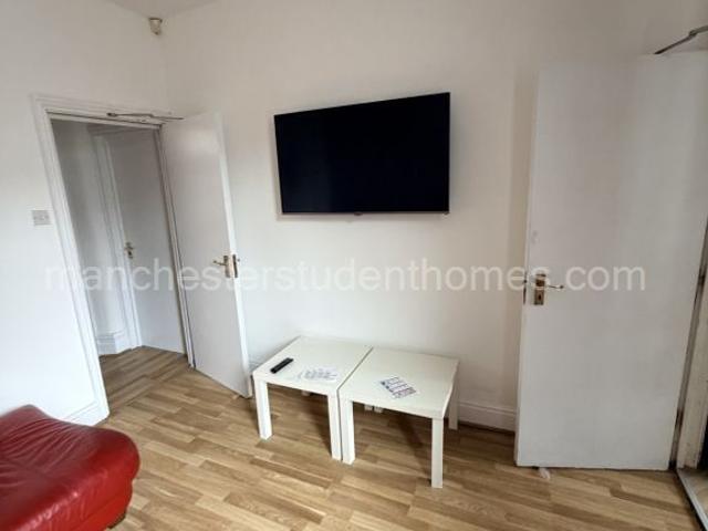 Room for rent in Chorlton-on-Medlock, Manchester