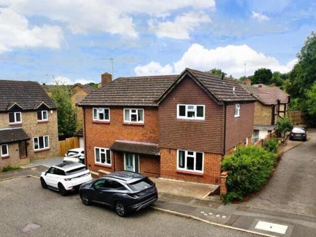 House for sale in Northampton, Northamptonshire