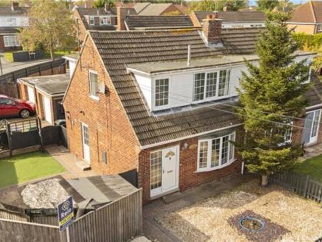 House for sale in Grimsby, Greater Lincolnshire