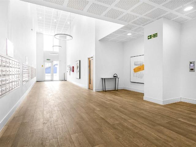 Apartment for rent in London Borough of Ealing, Greater London