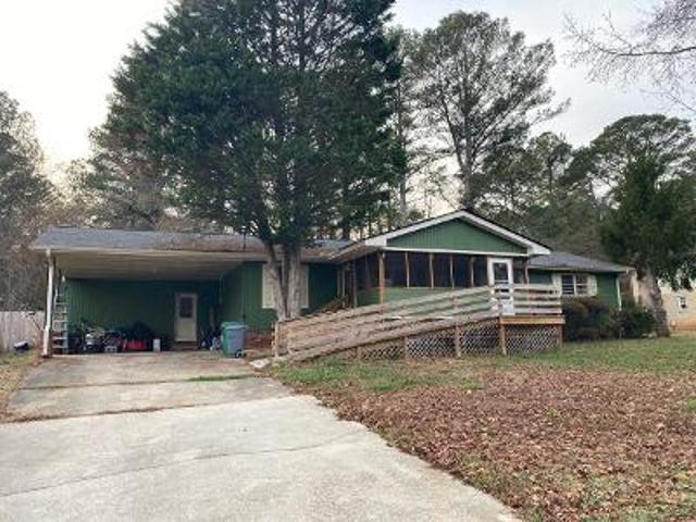 House for sale in Redan, Georgia
