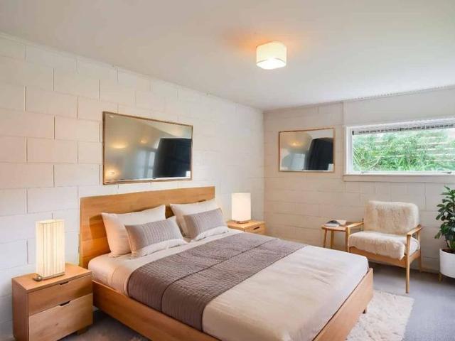House for rent in Castor Bay