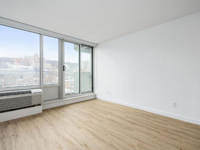 Apartment for rent in St. Leonard's, Quebec