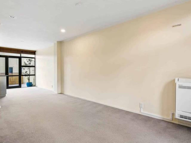 Apartment for rent in Takapuna, Oroua County