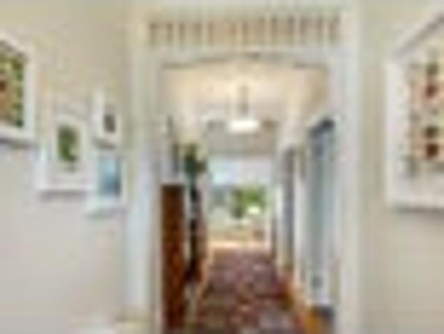 House for sale in Balmoral