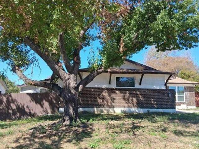 House for sale in Farmers Branch, Dallas County