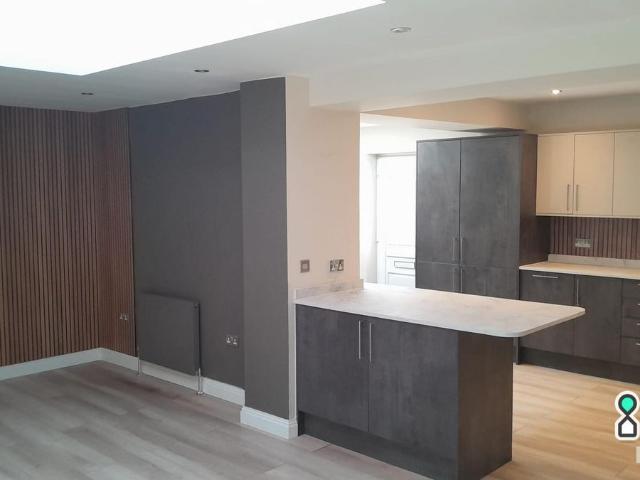Apartment for rent in Dunsden Green, Berrick Salome