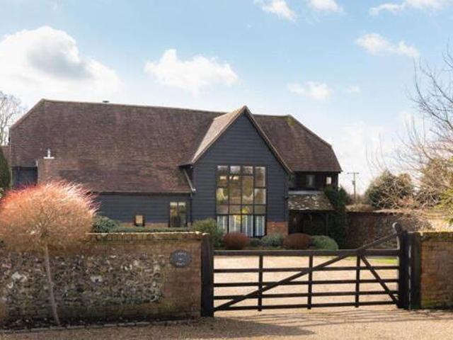 House for sale in Pouchen End, Hertfordshire