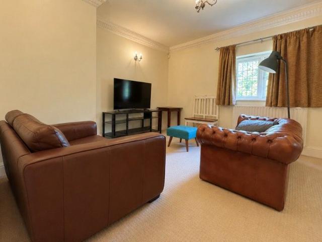 Apartment for rent in Woking, Surrey