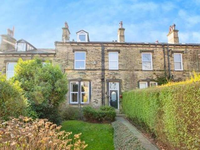 House for sale in Halifax, West Yorkshire