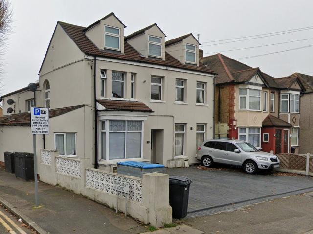 Apartment for rent in Gidea Park, Greater London