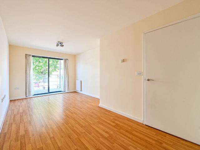 Apartment for rent in Mile End, Greater London