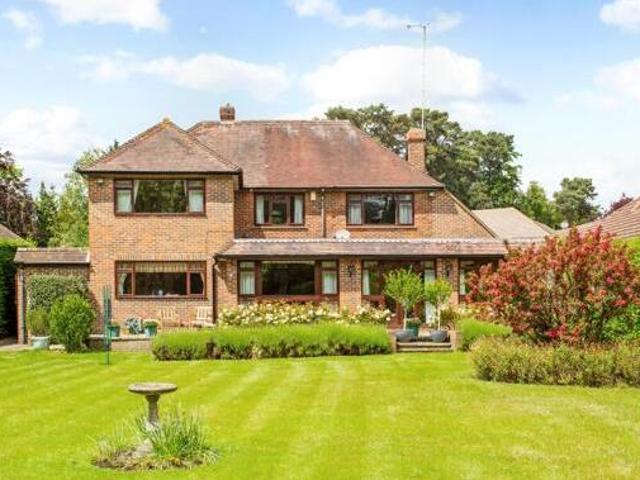 House for sale in Row Town, Surrey