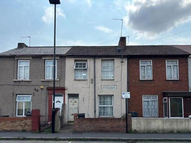 House for sale in Greater London