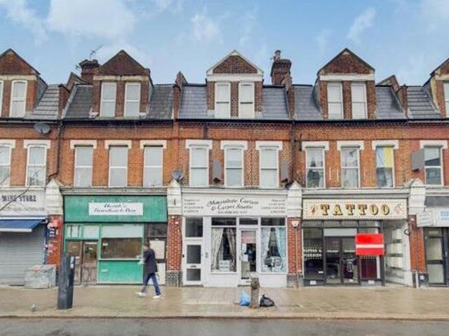 House for sale in Twickenham, Greater London