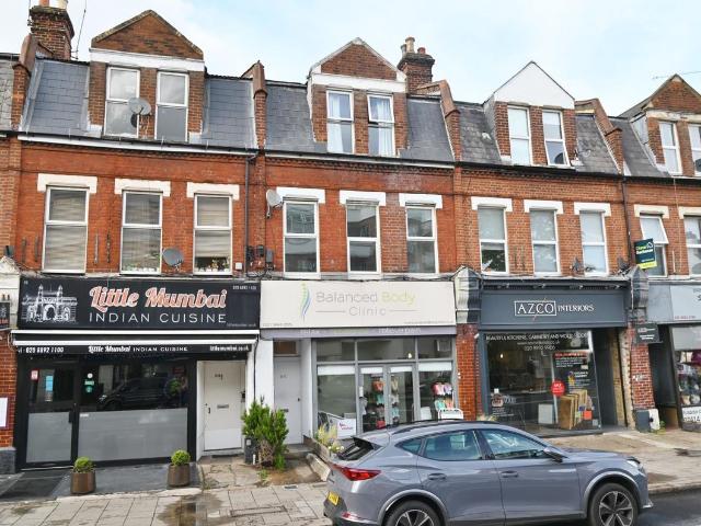 Apartment for rent in Strawberry Hill, Greater London