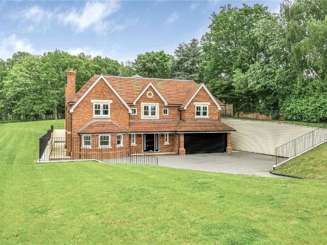 House for rent in Bushey Heath, Hertsmere