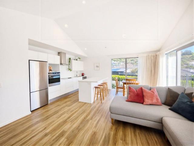 House for rent in Chaslands, Canterbury
