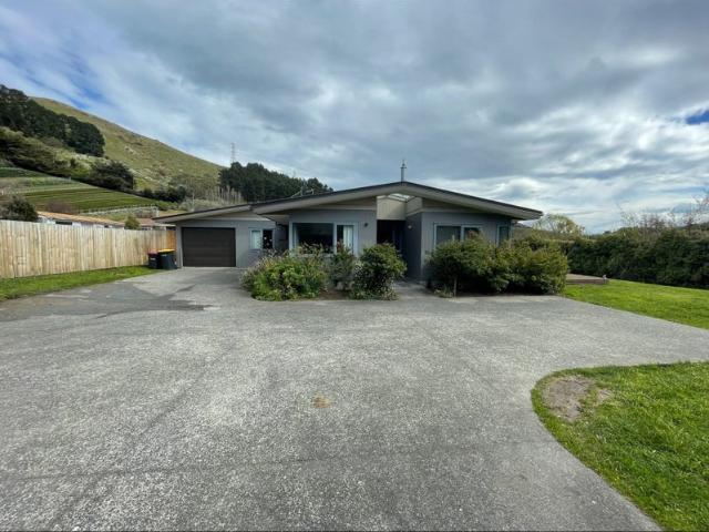 House for rent in Chaslands, Canterbury