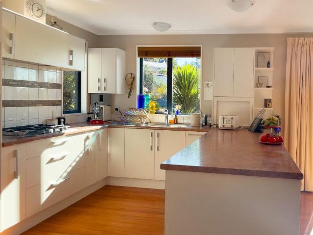 House for rent in Chaslands, Canterbury