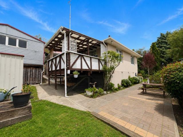 House for rent in Chaslands, Canterbury