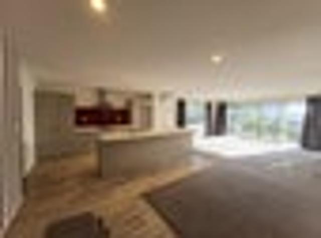 House for rent in Chaslands, Canterbury