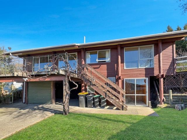 House for rent in Chaslands, Canterbury