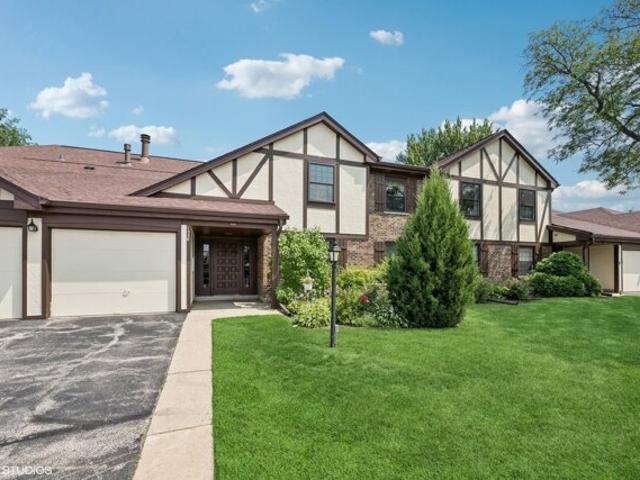 Condo for sale in Wheeling