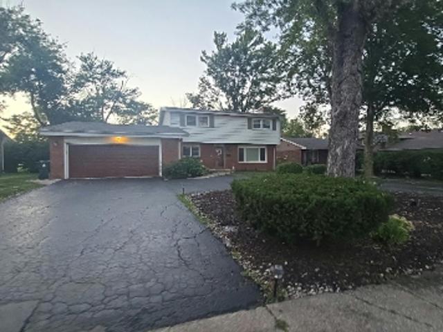 House for sale in Flossmoor, Illinois