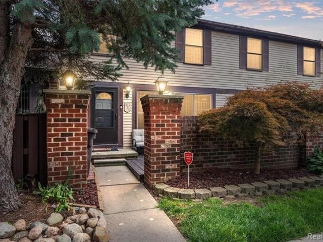 House for sale in Clinton Township