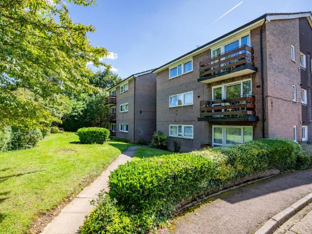 Apartment for rent in St Albans, Five Acres