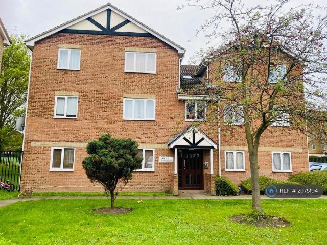 Apartment for rent in London Borough of Merton, Collier's Wood