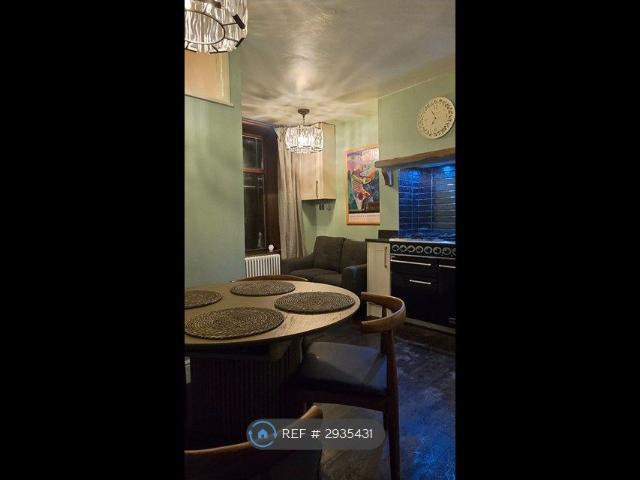 House for rent in Salterhebble, West Yorkshire