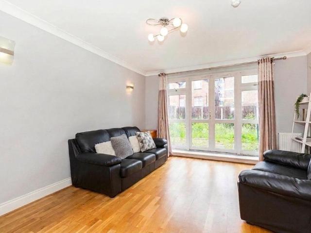 Apartment for rent in Mapesbury, Greater London